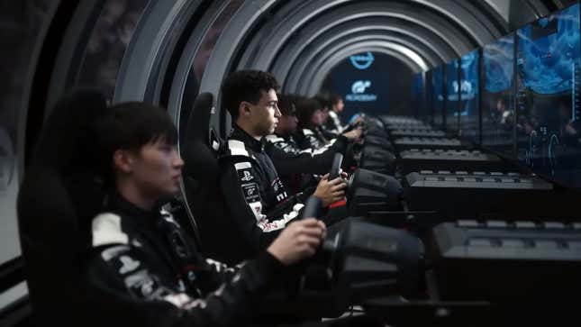 Jann Mardenborough (Archie Madekwe) and several other GT Academy racers participate in a training session. 
